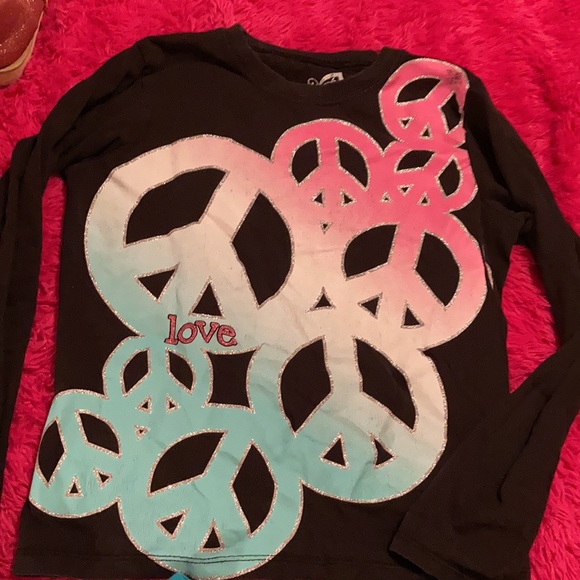 The Children’s Place and Ransom Girl Shirt Bundle - Picture 3 of 11